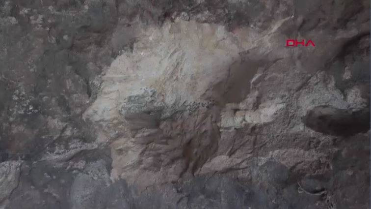 1600 yıllık mağara kilisede defineci terörü: 'Buraları acımasızca tahrip ettiler' - Resim: 5